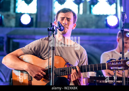 Bergen, Norvège - Juin 13th, 2019. La chanteuse et auteur-compositeur Charlie Cunningham effectue un concert live au cours de la fête de la musique 2019 Bergenfest norvégien de Bergen. (Photo crédit : Gonzales Photo - Jarle H. MEO). Banque D'Images