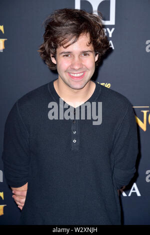 David Dobrik lors de la première mondiale du film 'Le Roi Lion' au Kodak Theater. Los Angeles, l'utilisation dans le monde entier 09.07.2019 | Banque D'Images