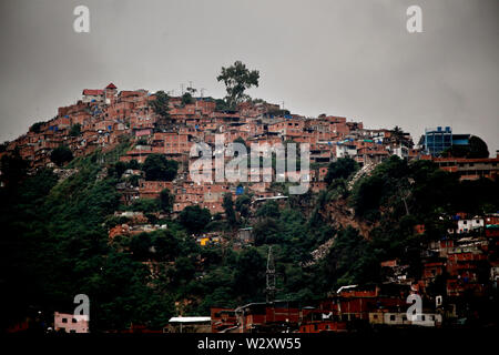 Un quartier Barrio de Caracas. Banque D'Images