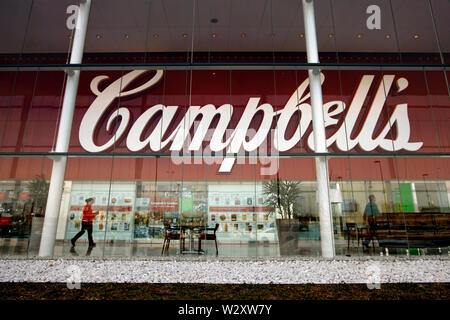 Les bureaux administratifs de Campbells dans Camden. La soupe n'est plus fabriqué. Camden, estimé que la deuxième ville la plus dangereuse aux États-Unis, a été en 2011 aux prises avec un déficit et réduire la police et pompiers en deux. Banque D'Images