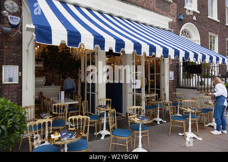 L'Irlande du Nord, Belfast, extérieur de la Chubby Chérubin restaurant sur Chichester Street. Banque D'Images