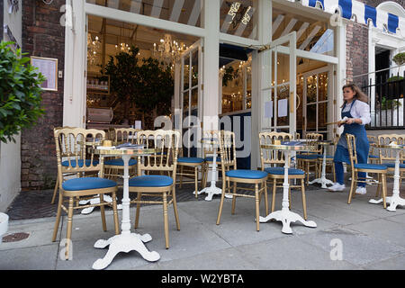 L'Irlande du Nord, Belfast, extérieur de la Chubby Chérubin restaurant sur Chichester Street. Banque D'Images