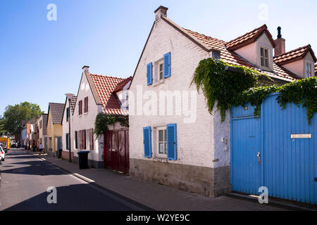 Maisons à l'Nagelschmiedgasse dans le quartier Bickendorf, Cologne, Allemagne. Dans Nagelschmiedgasse Haeuser der im Stadtteil Bickendorf, Koeln, Deutsc Banque D'Images