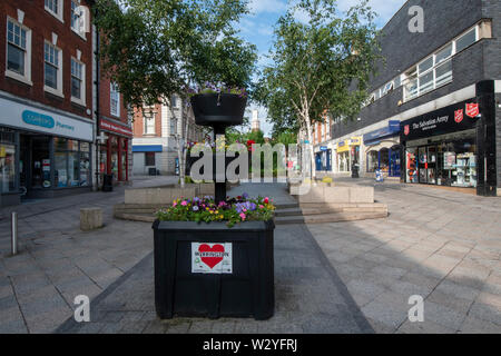 Rue Buttermarket, une rue piétonne dans la ville de Warrington dans le Cheshire. L'ancienne ville industrielle de Warrington, précédemment dans le Lancashire, j Banque D'Images