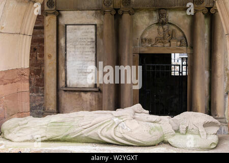 Tombeau de la Comtesse de Euphemia Ross dans la cathédrale du 13ème siècle ruines. Fortrose, Black Isle, Ross et Cromarty, Highland, Scotland, UK, Grande-Bretagne Banque D'Images