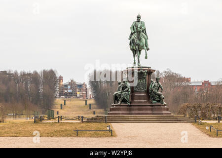 Schwerin, Allemagne. Monument équestre de Frédéric François II, Grand-duc de Mecklembourg-Schwerin, près de château de Schwerin Banque D'Images