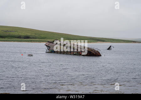 Scapa Flow est un plan d'eau dans les îles Orcades, Ecosse, abritée par les îles de la partie continentale, Graemsay, Burray, South Ronaldsay et Hoy. Banque D'Images