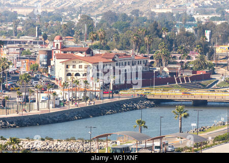 ENSENADA, MEXIQUE - MAI, 31, 2015 : Une vue aérienne de la ville d'Ensenada au Mexique Banque D'Images