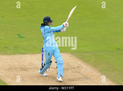 Birmingham, UK. 11 juillet, 2019. Joe racine de l'Angleterre au cours de la ouate en Australie v l'Angleterre, l'ICC Cricket World Cup Match demi-finale, à Edgbaston, Birmingham, Angleterre. Credit : España/Alamy Live News Banque D'Images