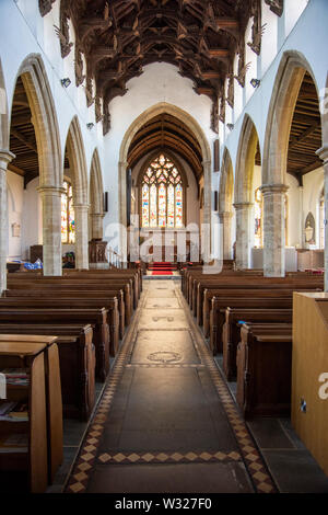 Intérieur de l'église St Wendreda, mars. Banque D'Images