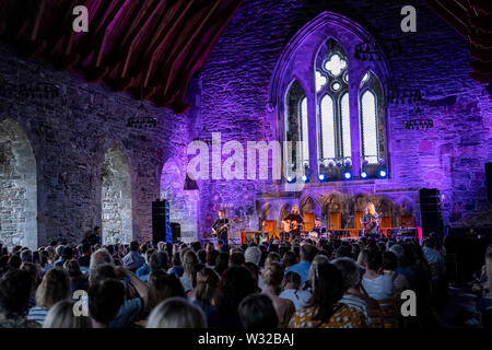 Bergen, Norvège - Juin 15th, 2019. Le chanteur et compositeur norvégien Jarle Skavhellen effectue un concert live au festival de musique norvégienne 2019 Bergenfest à Bergen. (Photo crédit : Gonzales Photo - Jarle H. MEO). Banque D'Images