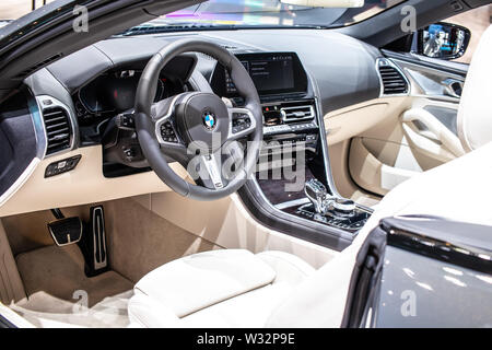Genève, Suisse, mars 2019 La BMW Série 8 Cabrio 840d, Genève International Motor Show, 8-class cabriolet voiture fabriquée et commercialisée par BMW Banque D'Images