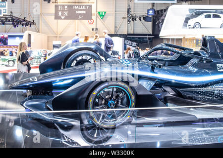 Genève, mars 2019 Mercedes Silver Arrow EQ 01 FIA SAP Formule E, Salon de Genève, voiture de course électrique produit par Mercedes Benz Banque D'Images