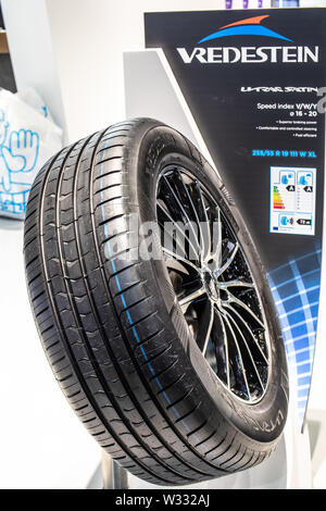 Genève, mars 2019 Vredestein été, hiver, toutes saisons pneu, jante en aluminium avec des pneus tubeless, Genève International Motor Show, produit par Vredestein Banque D'Images