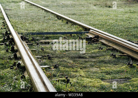 Des voies de chemin de fer dans le port de commerce à Magdebourg Banque D'Images