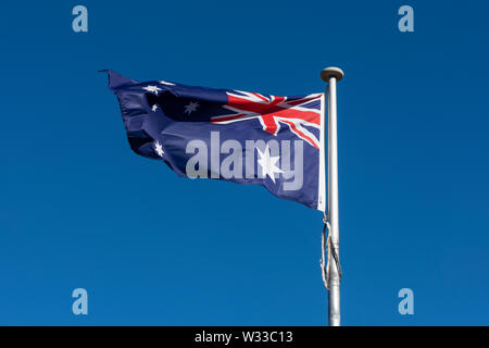 Le drapeau australien au vent Banque D'Images