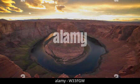 Coucher du soleil ultra wide shot de Horseshoe Bend, près de page, az Banque D'Images