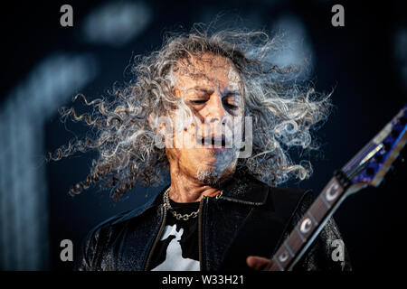 Copenhague, Danemark. 11 juillet, 2019. Copenhague, Danemark. Juillet 11th, 2019. Le groupe de heavy metal américain Metallica effectue des concerts en direct à Telia Parken de Copenhague. Ici le guitariste Kirk Hammett est vu sur scène. (Photo crédit : Gonzales Photo/Alamy Live News Banque D'Images
