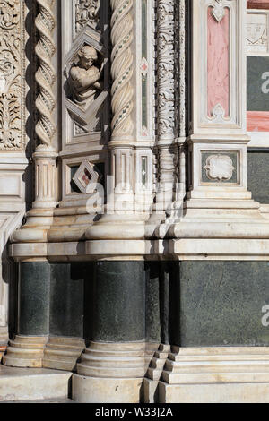 FLORENCE, ITALIE - 27 août 2018 : la cathédrale de Florence (Il Duomo di Firenze) Le 27 août 2018 à Florence, en Italie. Florence est la plus grande ville de tus Banque D'Images