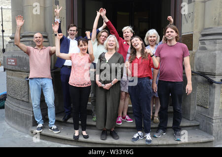 Les manifestants se rassemblent sur le changement climatique à l'extérieur Ville de London magistrates' court où 35 manifestants sont dues à apparaître suite à l'extinction des dernières manifestations de rébellion à Londres. Banque D'Images