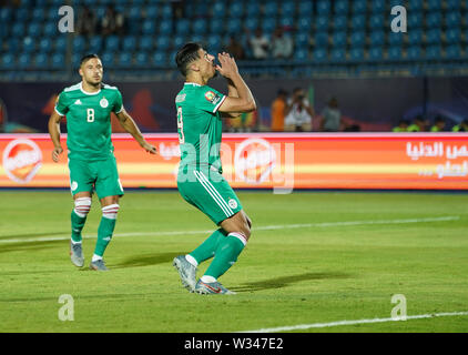 Suez, Egypte. 11 juillet, 2019. Côte d'Ivoire, en Egypte - FRANCE 11 Juillet 2019 : Bagdad Bounedjah de l'Algérie après avoir manqué de mort durant la coupe d'Afrique des Nations 2019 match entre la côte d'Ivoire et l'Algérie au stade de Suez en Égypte, Suez. Ulrik Pedersen/CSM/Alamy Live News Banque D'Images