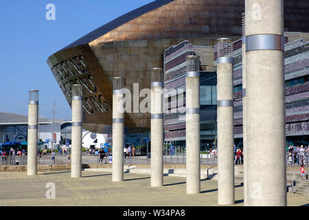 Millennium Centre Cardiff Bay Cardiff au Pays de Galles Banque D'Images