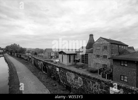 Typique du paysage industriel de Stoke-on-Trent, un four à bouteilles ou un four à bouteilles, 'Bottle' se réfère à la forme de la structure Banque D'Images