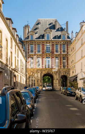 Verenas Paris Blog: Rue de Birague Verenas Paris Blog: Rue de Birague