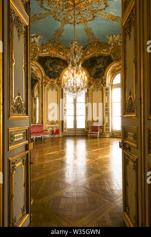 Intérieur de l'édifice des Archives nationales, l'ancien hôtel de Soubise, salle ovale de la princesse, Paris, France. Banque D'Images