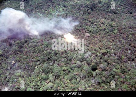 États-unis d'Vietnam-Krieg / Guerre du Vietnam - Luftangriff / Air Strike (1966 / 1968) Banque D'Images