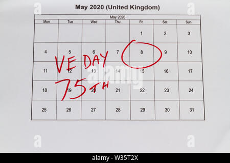 UK peut bank holiday déplacé du 4 au 8 mai 2020 pour célébrer les 75 ans de la fin de la 2ème guerre mondiale le jour de la victoire sur le calendrier Banque D'Images