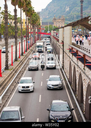 Barcelone, Espagne. Mai 2019. La circulation à proximité de la plage de Barcelone. Banque D'Images