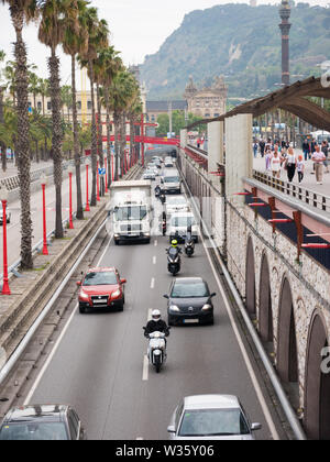 Barcelone, Espagne. Mai 2019. La circulation à proximité de la plage de Barcelone. Banque D'Images