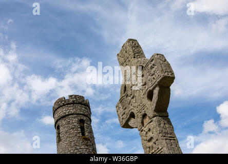 Irlandais en granit croix hautes de Castledermot, dans le comté de Kildare, Irlande Banque D'Images