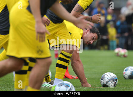 Hardheim, Allemagne. 12 juillet, 2019. Le Dortmund Mats Hummels se réchauffe avant le match. Credit : Karl-Josef Opim/dpa/Alamy Live News Banque D'Images