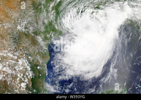 La tempête tropicale Barry en direction de la Louisiane en 2019 - éléments de cette image fournie par la NASA Banque D'Images