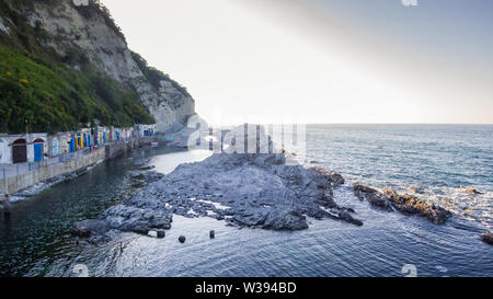 Passetto beach et Seggiola del Papa rock d'en haut Banque D'Images