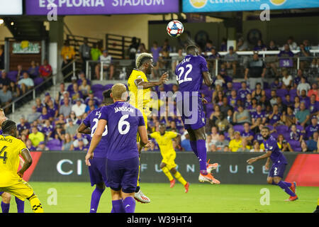 Orlando, USA. Le 13 juillet, 2019. La Ville d'Orlando defender Lamine Sane chefs la balle loin de la zone de danger à Exploria stadium à Orlando, Floride, le samedi 13 juillet 2019. Crédit photo : Marty Jean-Louis Marty Crédit : Jean-Louis/Alamy Live News Banque D'Images