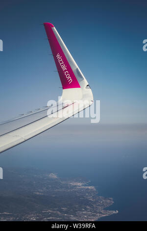 Wizzair - sur Nice - 05 juin 2019 - Crédit Photo Ilona Barna - BIPHOTONEWS - Alamy Banque D'Images