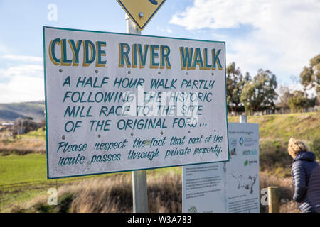 Clyde River walk sign in Hamilton, village ville en Tasmanie, Australie Banque D'Images