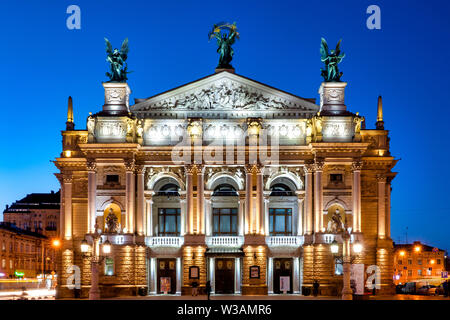 Lviv Théâtre d'Opéra et Ballet, Lviv, Ukraine Banque D'Images