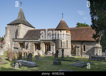 St Michael and all angels parish church surrey village mickleham Banque D'Images