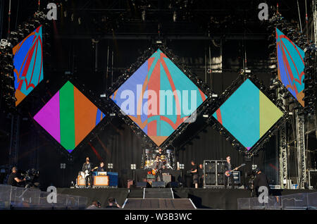 Swansea, Royaume-Uni. Le 13 juillet, 2019. Stereophinics produire sur scène. Re : Stereophonics live concert au Singleton park à Swansea, Pays de Galles, Royaume-Uni. ATHENA : crédit PHOTO AGENCY LTD/Alamy Live News Banque D'Images