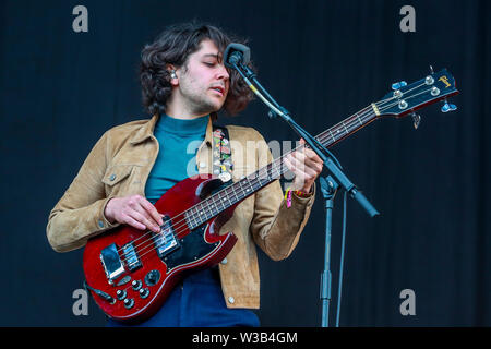 Glasgow, Royaume-Uni. 14 juillet, 2019. Le troisième jour du festival des milliers de spectateurs s'profitez de la meilleure musique contemporaine sur bandes. Les images sont des membres de l'amazones à jouer sur la scène principale Crédit : Findlay/Alamy Live News Banque D'Images