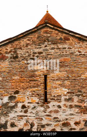 Mur de la Temple médiéval. Patrimoine culturel et architectural de Géorgie, mai 2017 Banque D'Images