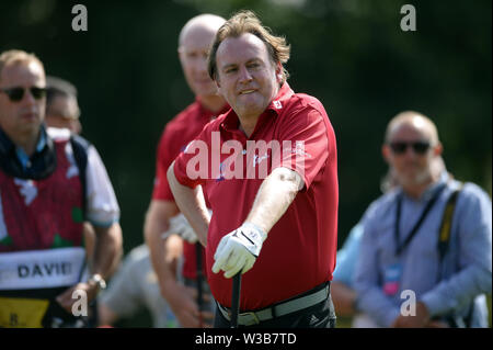 Newport, Pays de Galles, Royaume-Uni. 14 juillet 2019. Phillip Glenister acteur pendant la célébrité Bulmers Cup au Celtic Manor, Newport le dimanche 14 juillet 2019 (photo : Jeff Thomas | MI News) Credit : MI News & Sport /Alamy Live News Banque D'Images