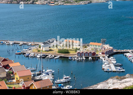 Grebbestad, , Suède - Juillet 8, 2019 : Vue de la Suédoise populaire ville touristique de Stenungsund, lieu de naissance de l'écrivain Camilla Läckberg, l'ouest de la Suède. Banque D'Images