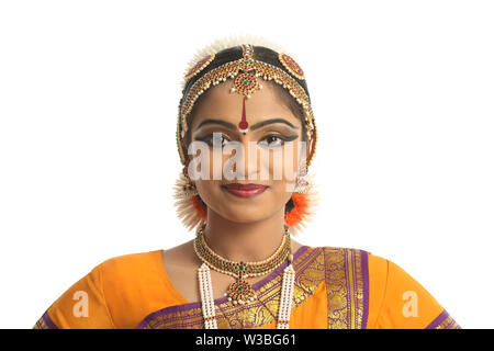 Portrait d'une danseuse de bharatanatyam Banque D'Images