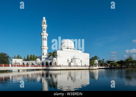 Mosquée flottante à Kuala Terengganu, Malaisie Banque D'Images