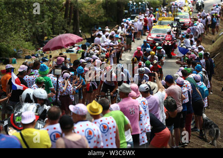 St Etienne, France. 14 juillet 2019. Tour de France en vélo, stage 9, Saint-Etienne à Brioude ; Tiesj Benoot (BEL) Lotto Soudal et Anthony Delaplace (FRA) Team Arkea au Mur d'Aurec-Sur-Loire Credit : Action Plus Sport Images/Alamy Live News Banque D'Images